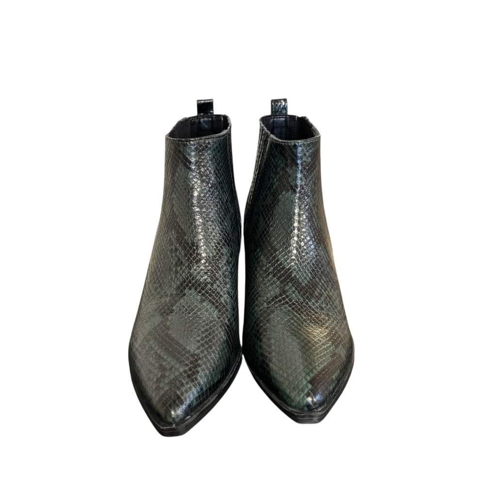 Marc Fisher Chelsea textured green/black snakeskin print pointed toe boots 9 - Picture 10 of 13